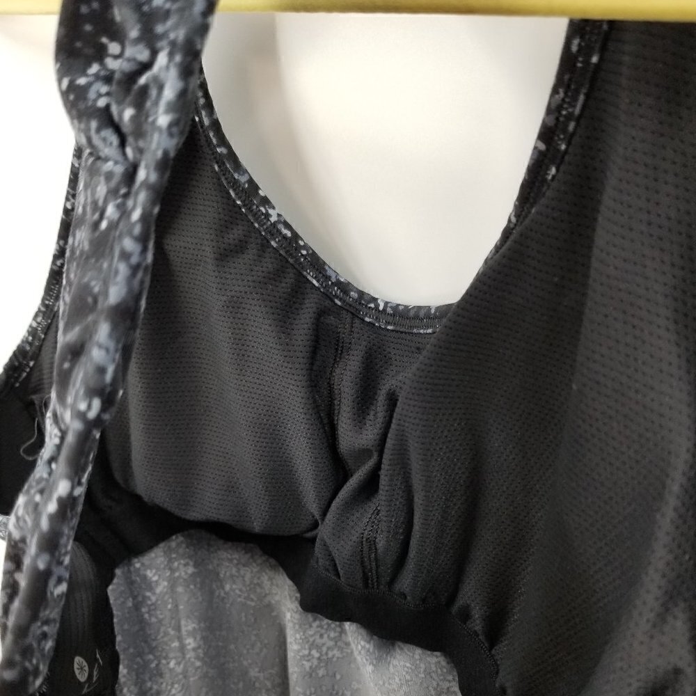 Athleta X’s & O’s Workout Yoga Athletic Tank Top Black Built in Bra Size Medium - Picture 8 of 8